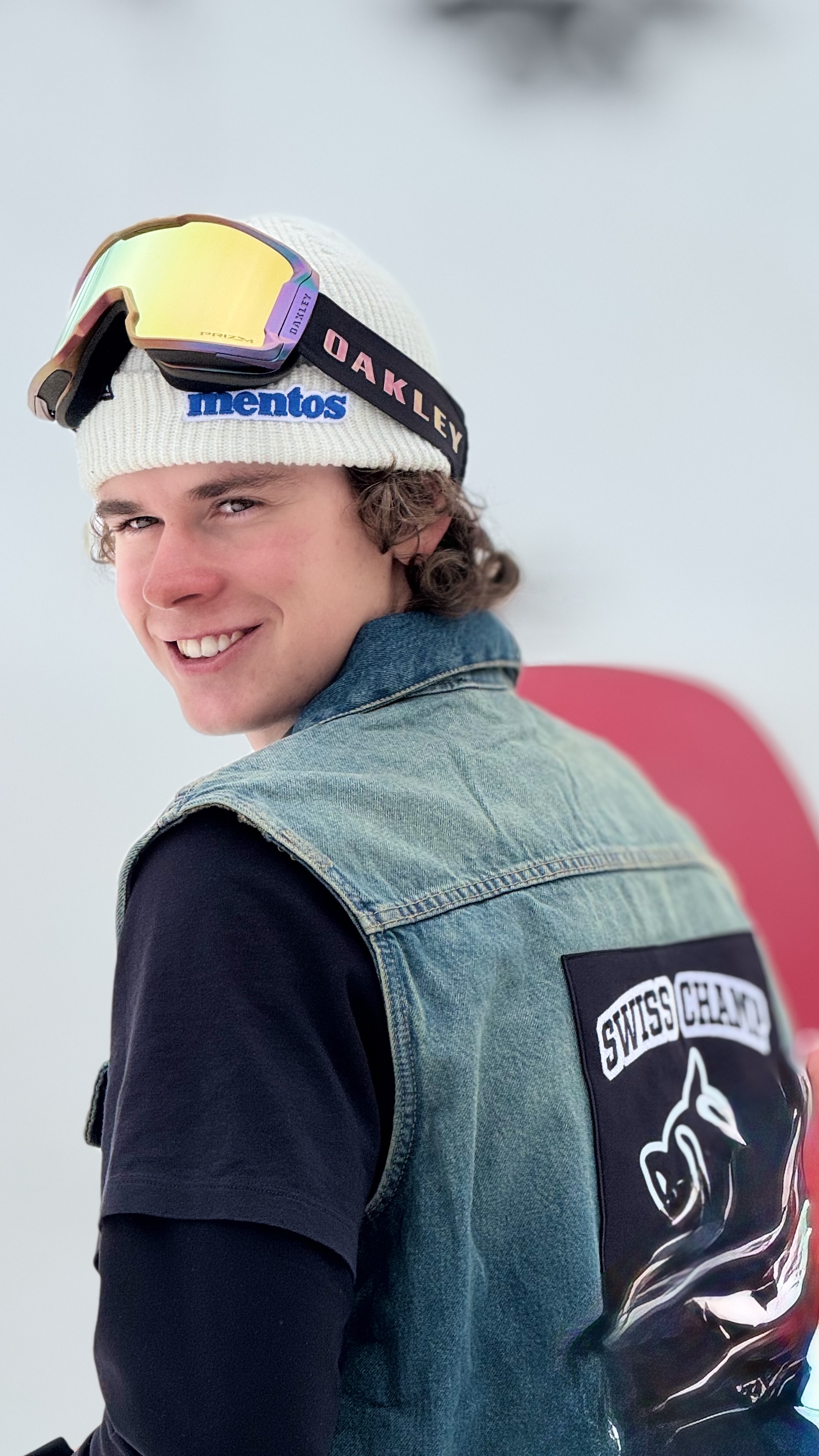 Jonas Hasler wearing a competition bib during a snowboard event