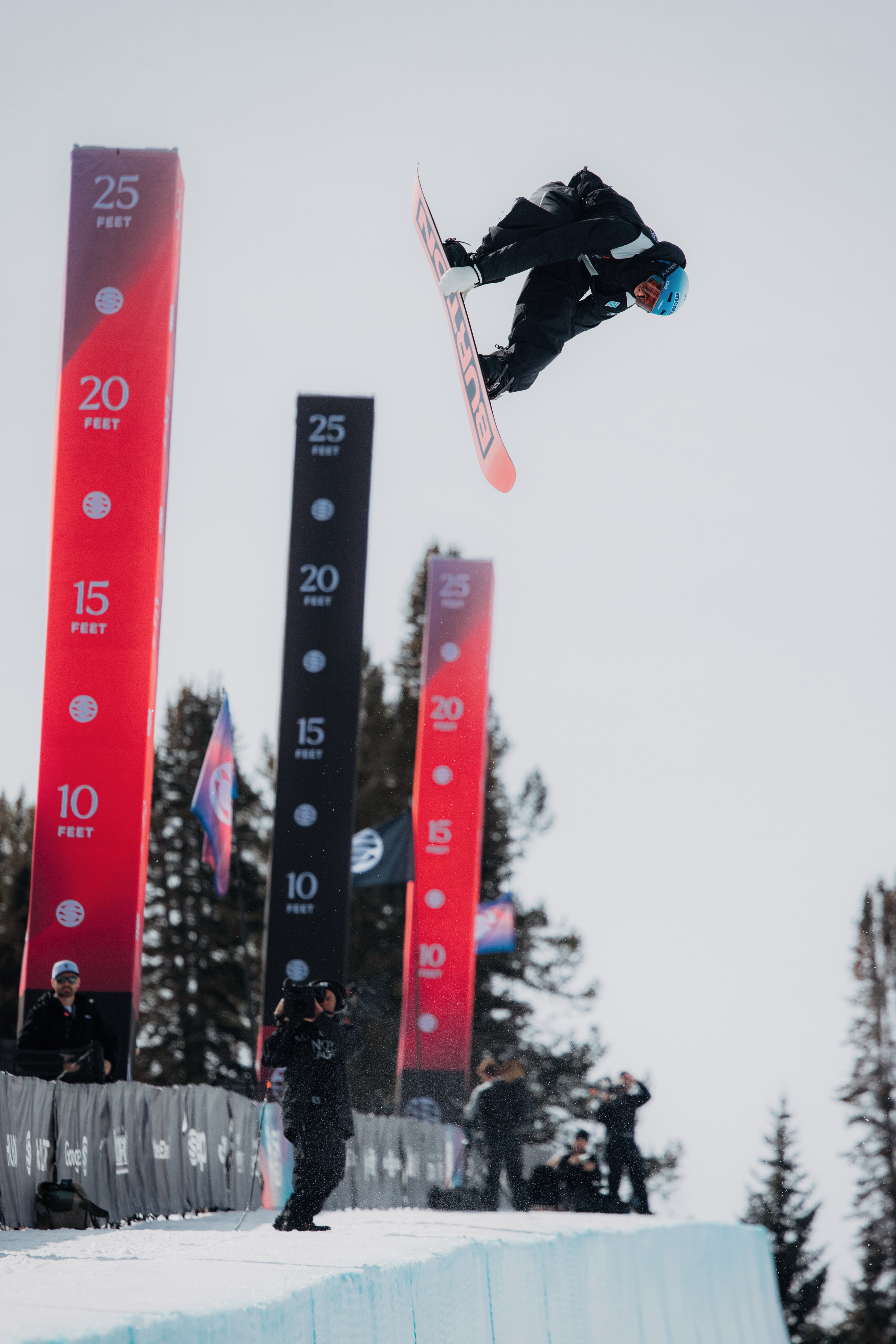 Jonas Hasler preparing for a professional snowboard competition